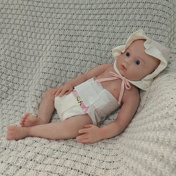 45cm Full Body Platinum Silicone Open Eyes Newborn Lifelike Reborn Baby GirlDoll - Picture 6 of 15